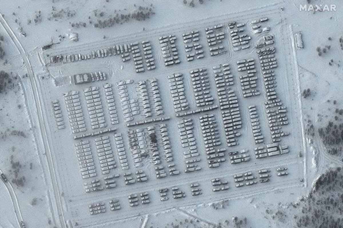 Kiev impõe toque de recolher como medida de segurança