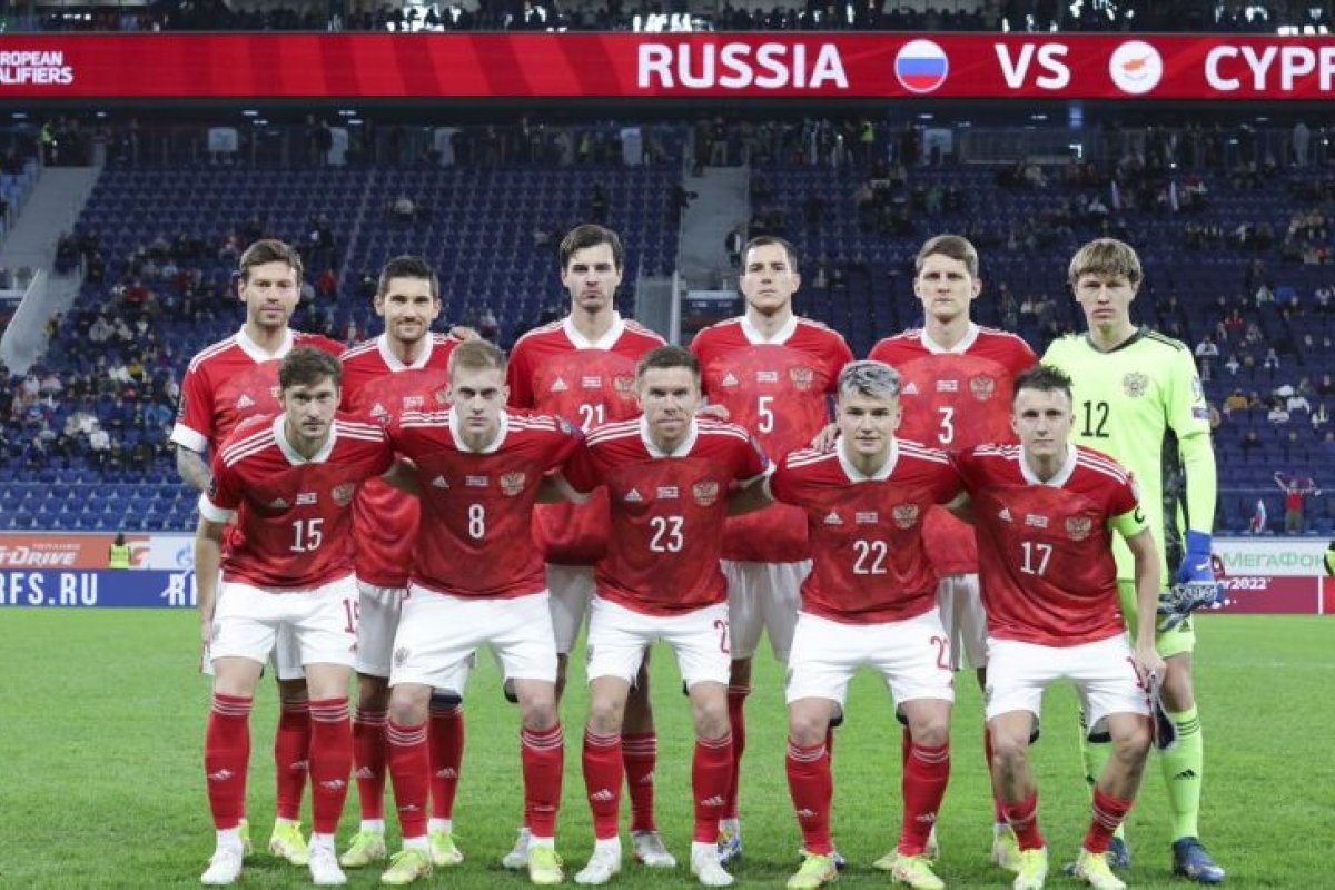 Fifa e Uefa suspendem clubes e seleção da Rússia de todos os torneios