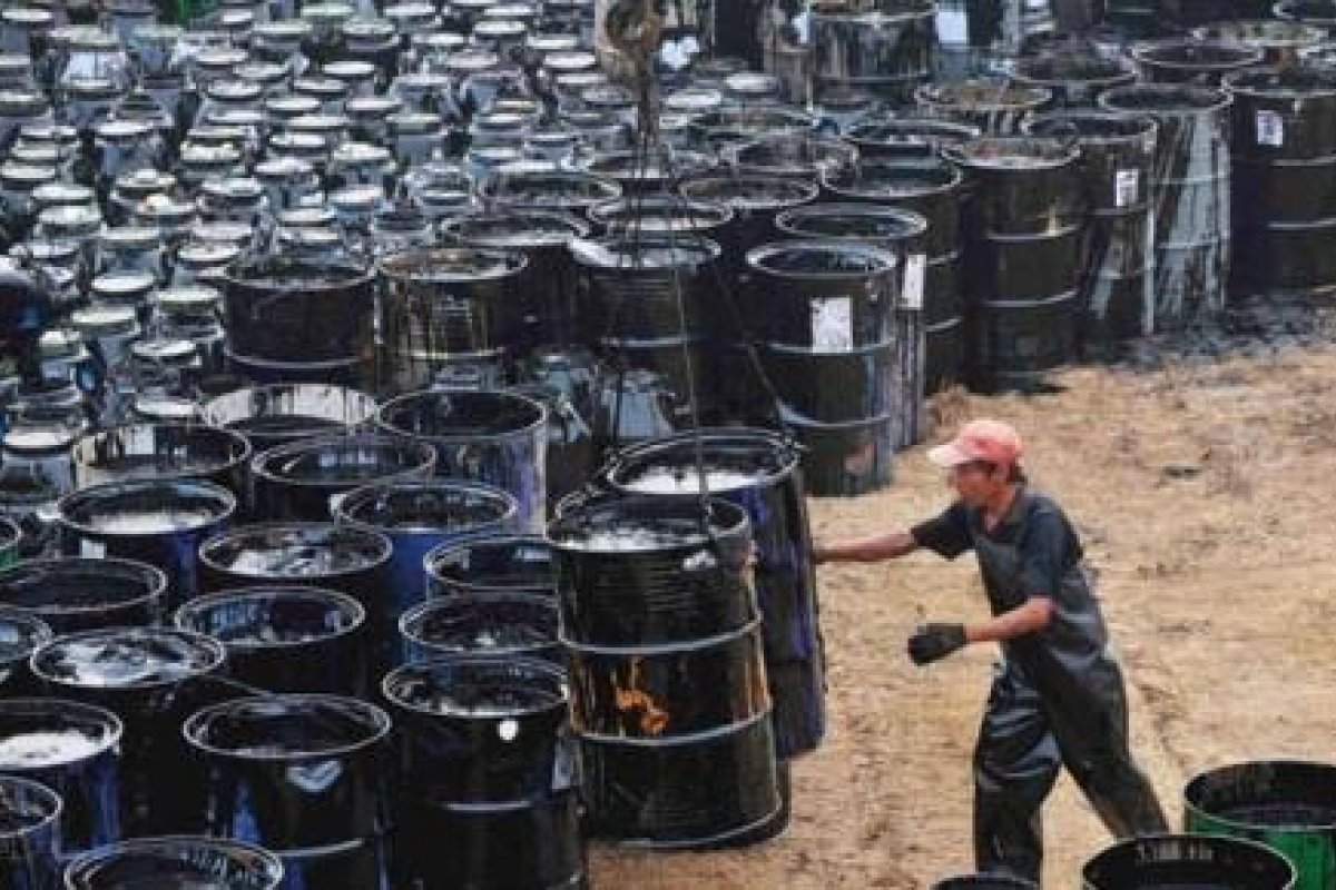 Petróleo acima de US$ 100 faz agência internacional liberar 60 mi de barris