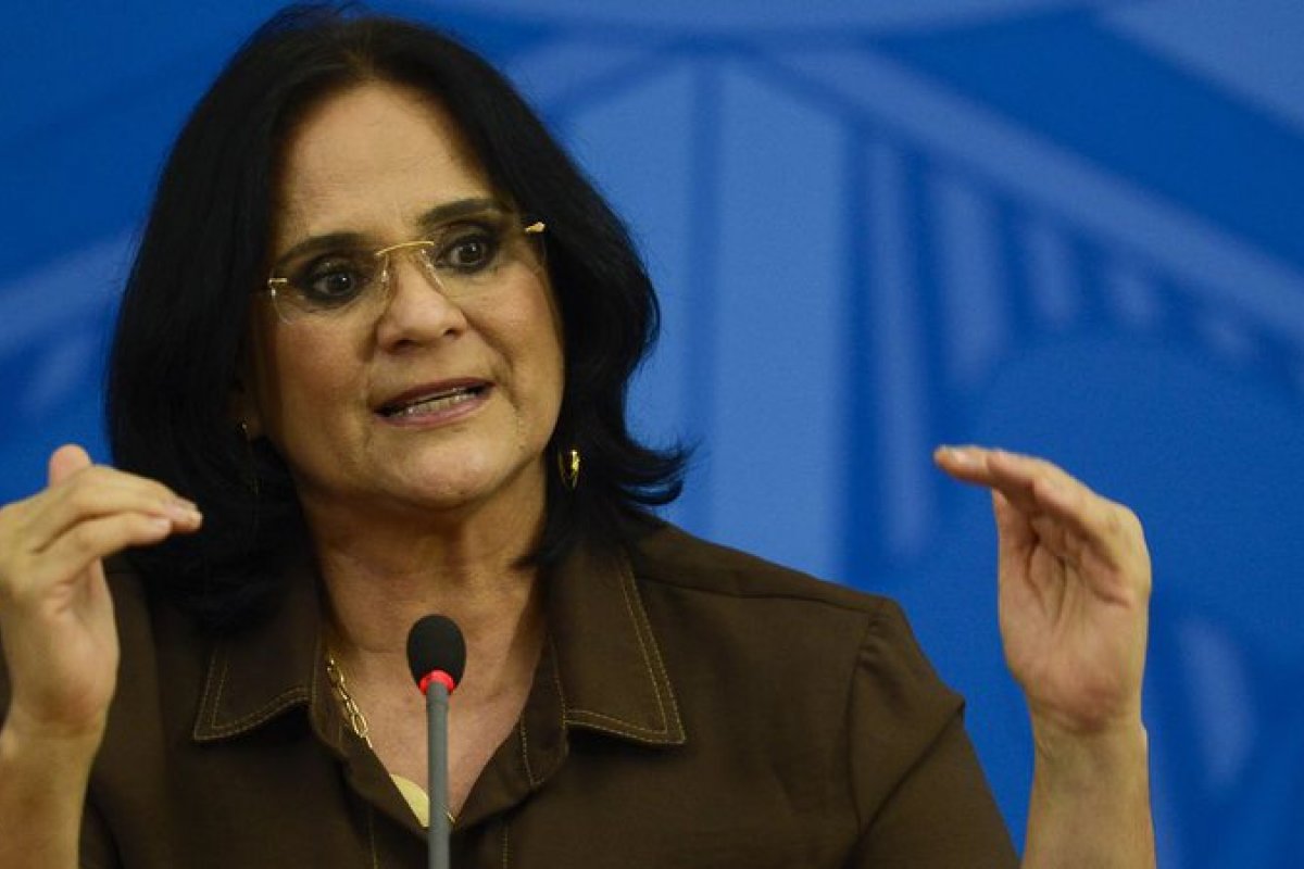 Ministério de Damares retira entidades do Comitê Nacional de Prevenção e Combate à Tortura