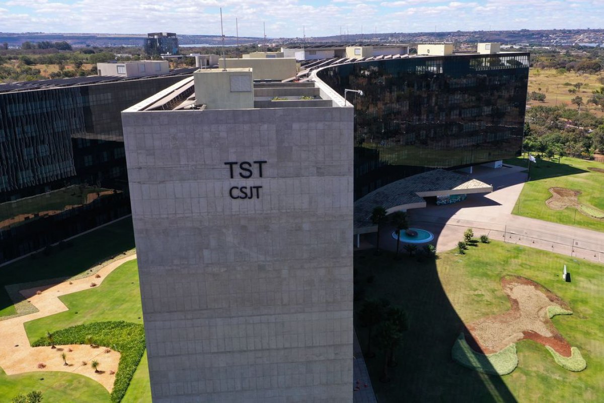 TST prevê que mulheres tenham folga no domingo a cada 15 dias