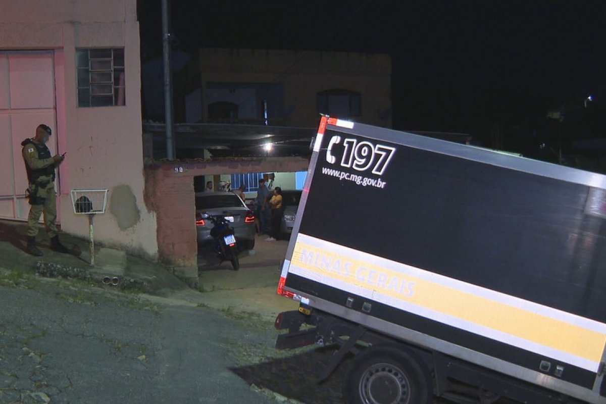 Homem é encontrado morto após invadir casas em Belo Horizonte 