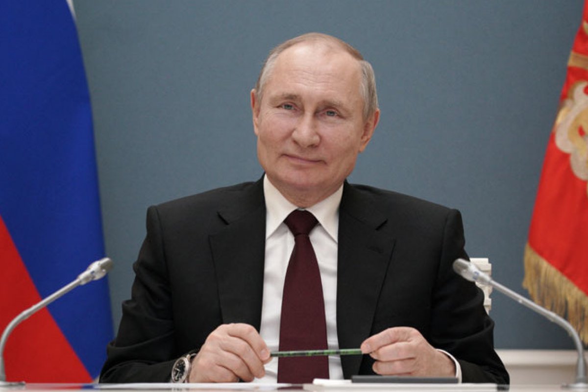 Presidente da Rússia diz que sanções ocidentais equivalem a uma 'declação de guerra'
