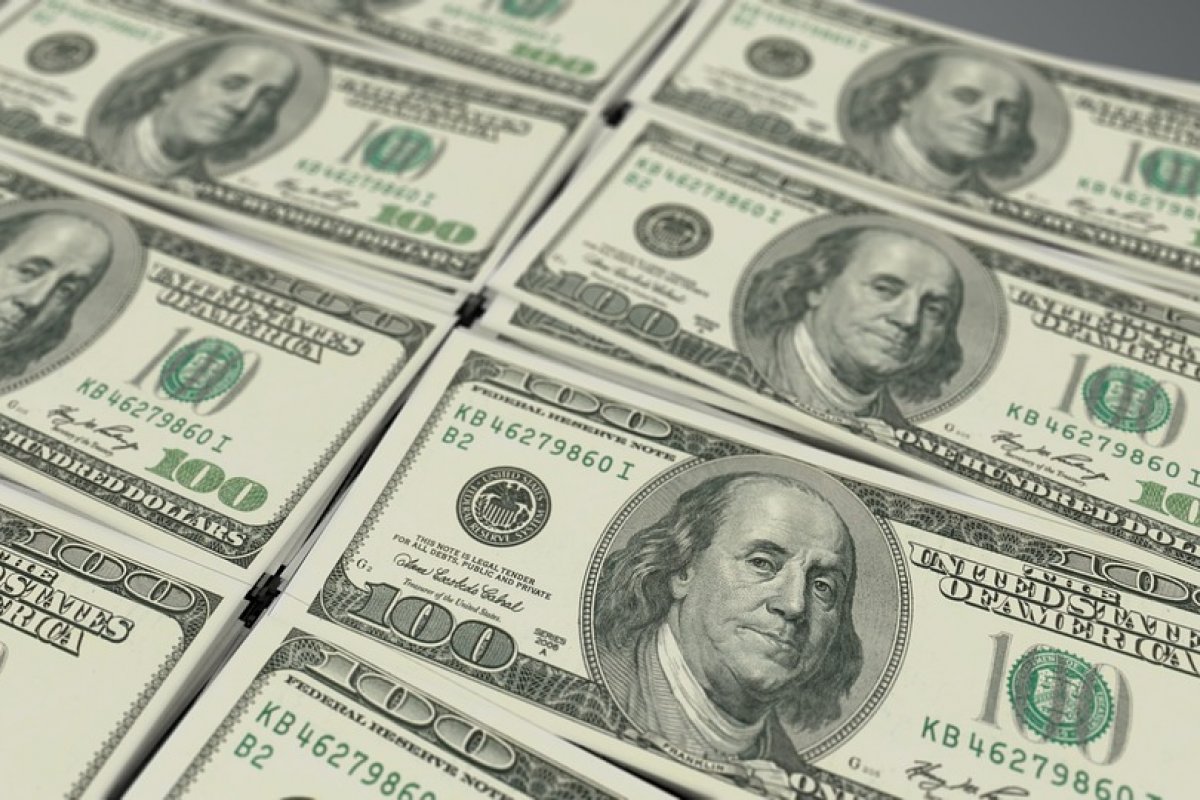 Governo da Ucrânia ganha pacote de US$ 723 milhões para manter serviços no país