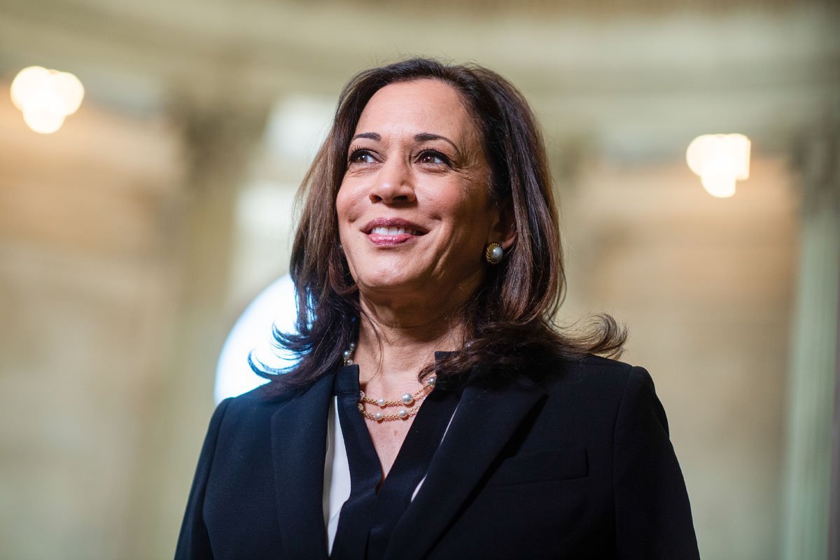 Kamala Harris pede que Rússia seja investigada por crime de guerra