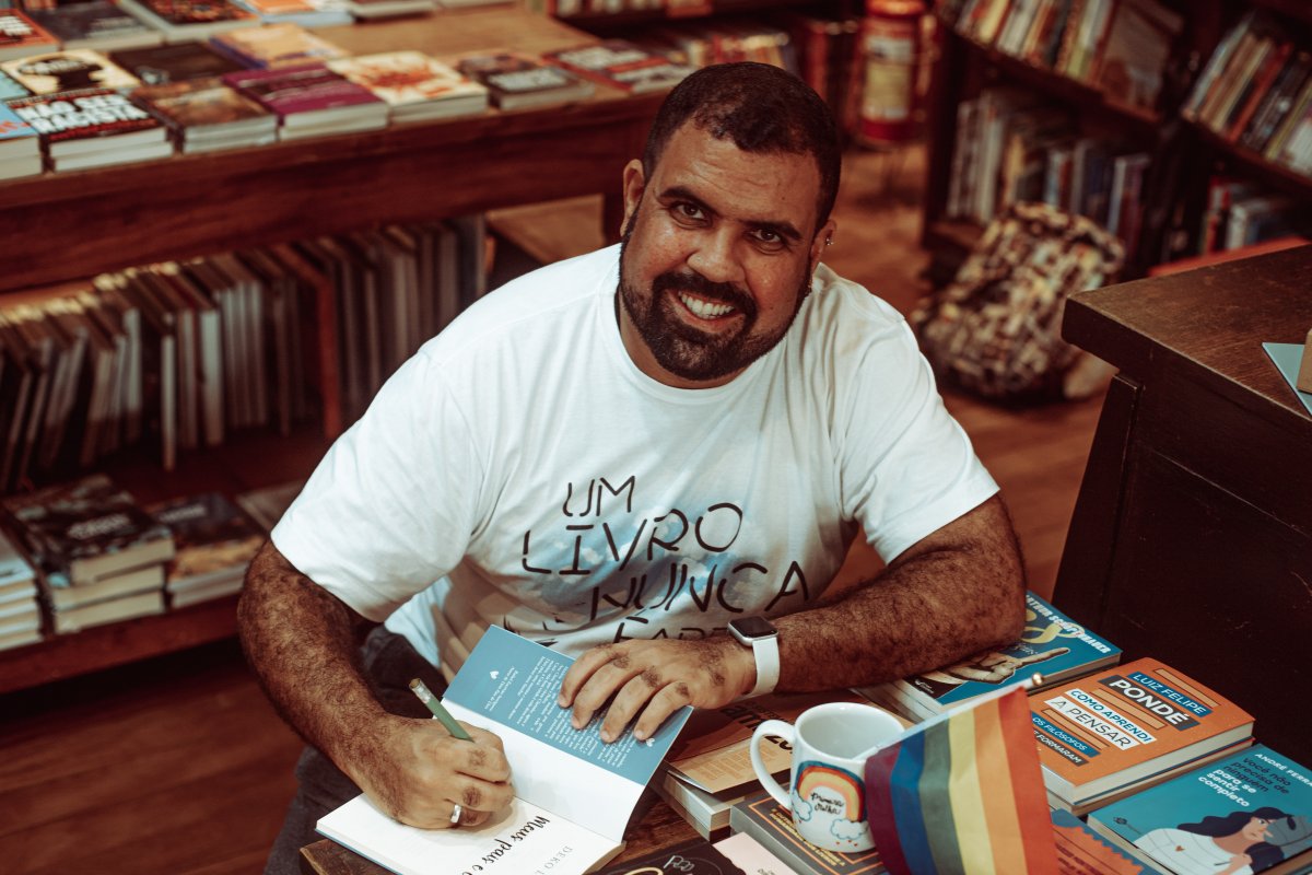Acontecerá no próximo dia 25, o Primeiro Encontro Literário de Autores LGBTQIAP+ de Salvador pela internet  