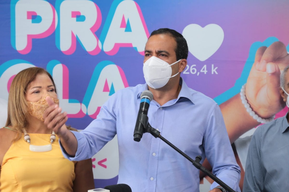 Bruno Reis rebate declarações de Eduardo Bolsonaro e manda deputado se preocupar com pagamento de leitos