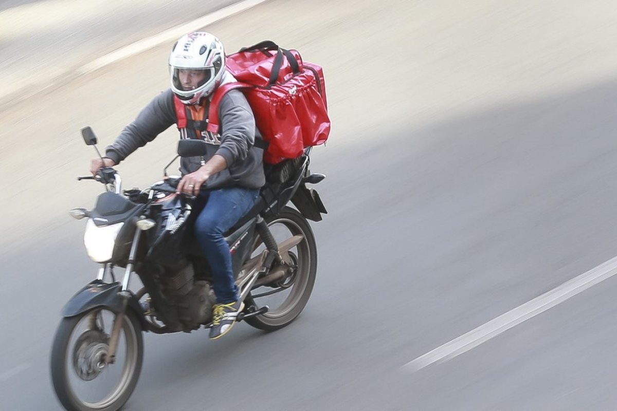 Gastos com delivery aumentaram 24% em 2021