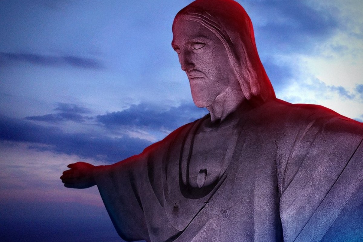Cristo Redentor iluminado em nome da qualidade do sono! 