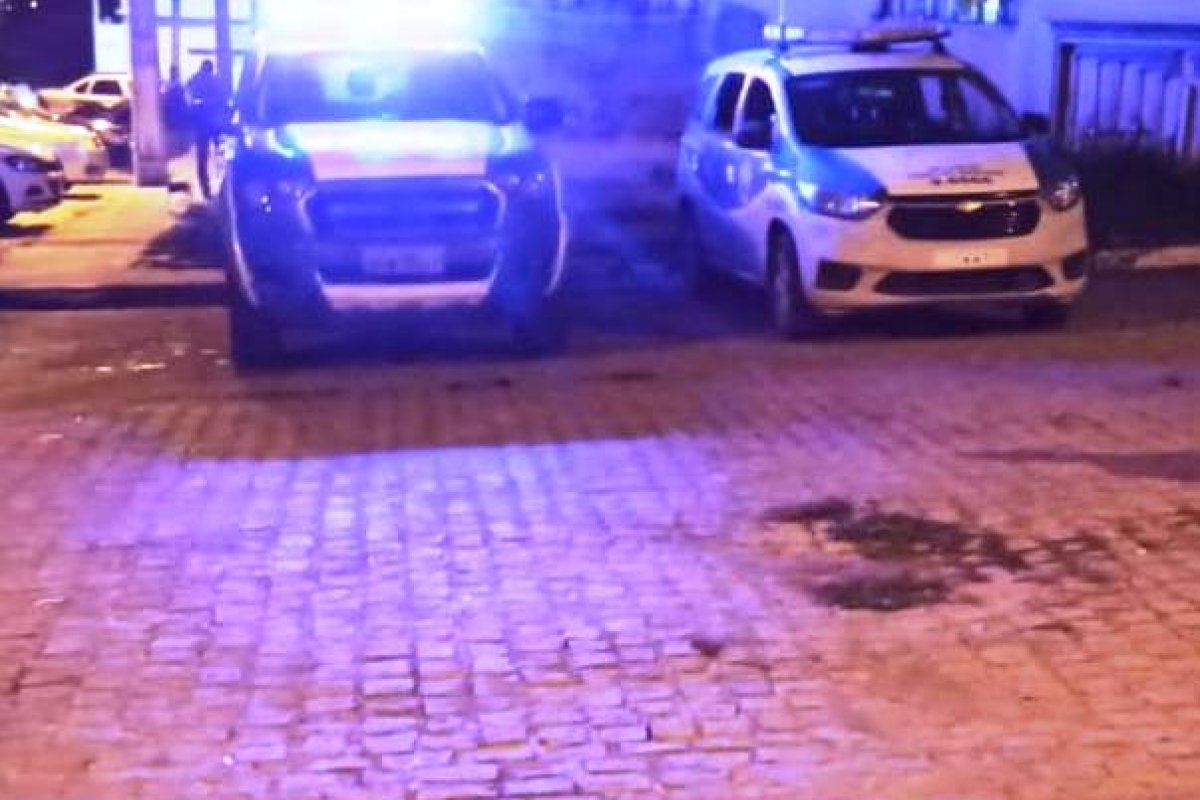 Jovem de 17 anos é morto a tiros no bairro Mangabeira, em Feira de Santana