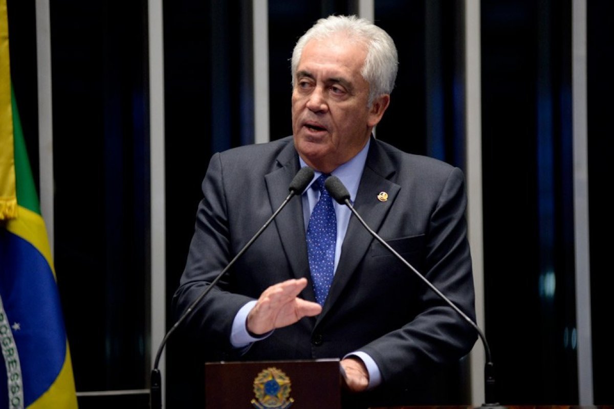 Otto afirma que sempre se colocou como candidato ao Senado