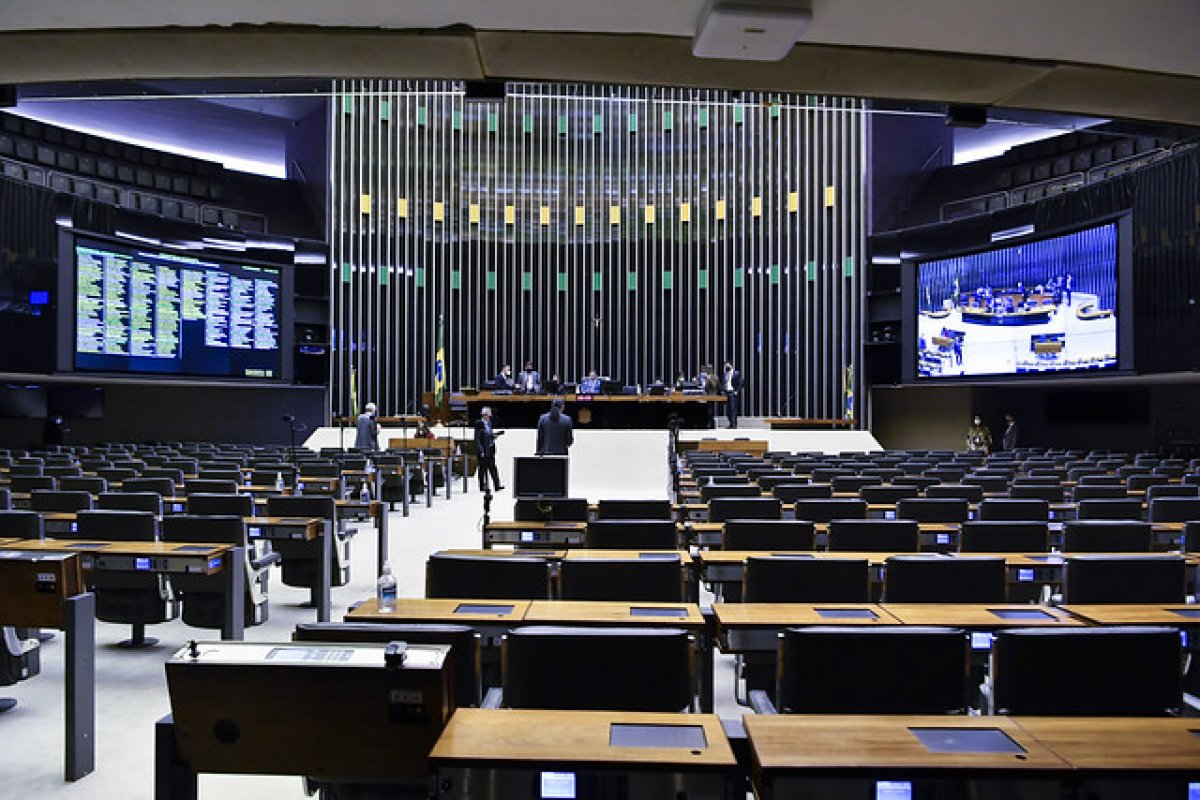Senadores discutem veto à quebra de patente de vacinas contra a Covid-19 