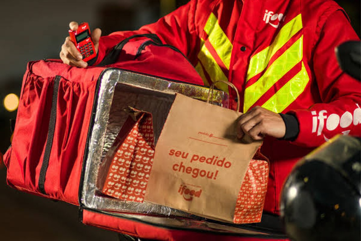 Ifood vai aumentar repasse para entregadores 