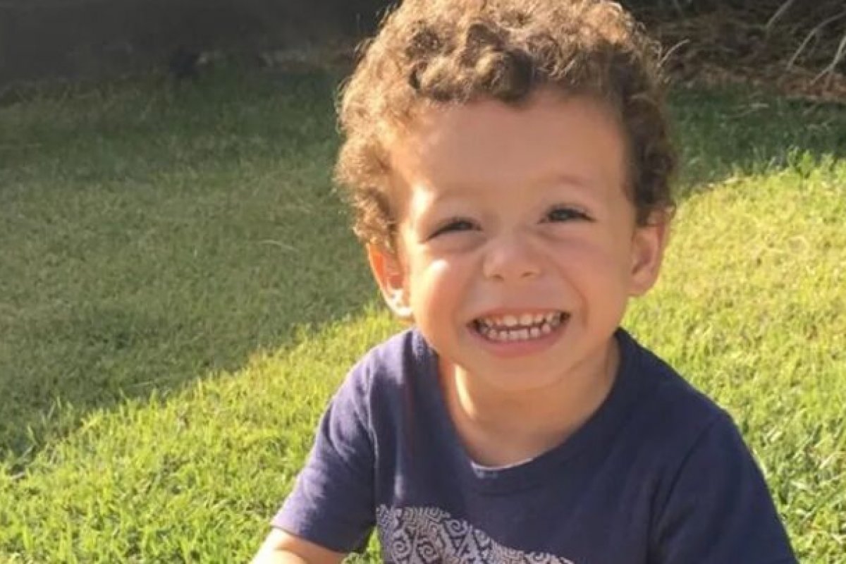 Criança de 2 anos morre após se engasgar com pedaço de pão na creche 