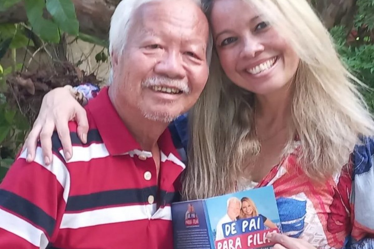 Livro "De Pai Para Filha: O Segredo do Sucesso da Dupla Dinâmica Da Bahia!"  terá lançamento nacional no dia 29 de março! 