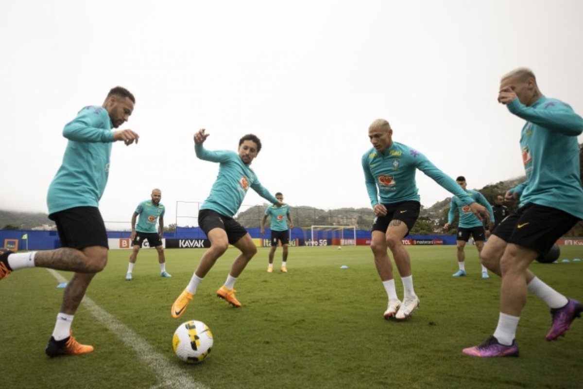 Em jogo que deve marcar despedida da torcida, Brasil encerra Eliminatórias contra Chile no Maracanã