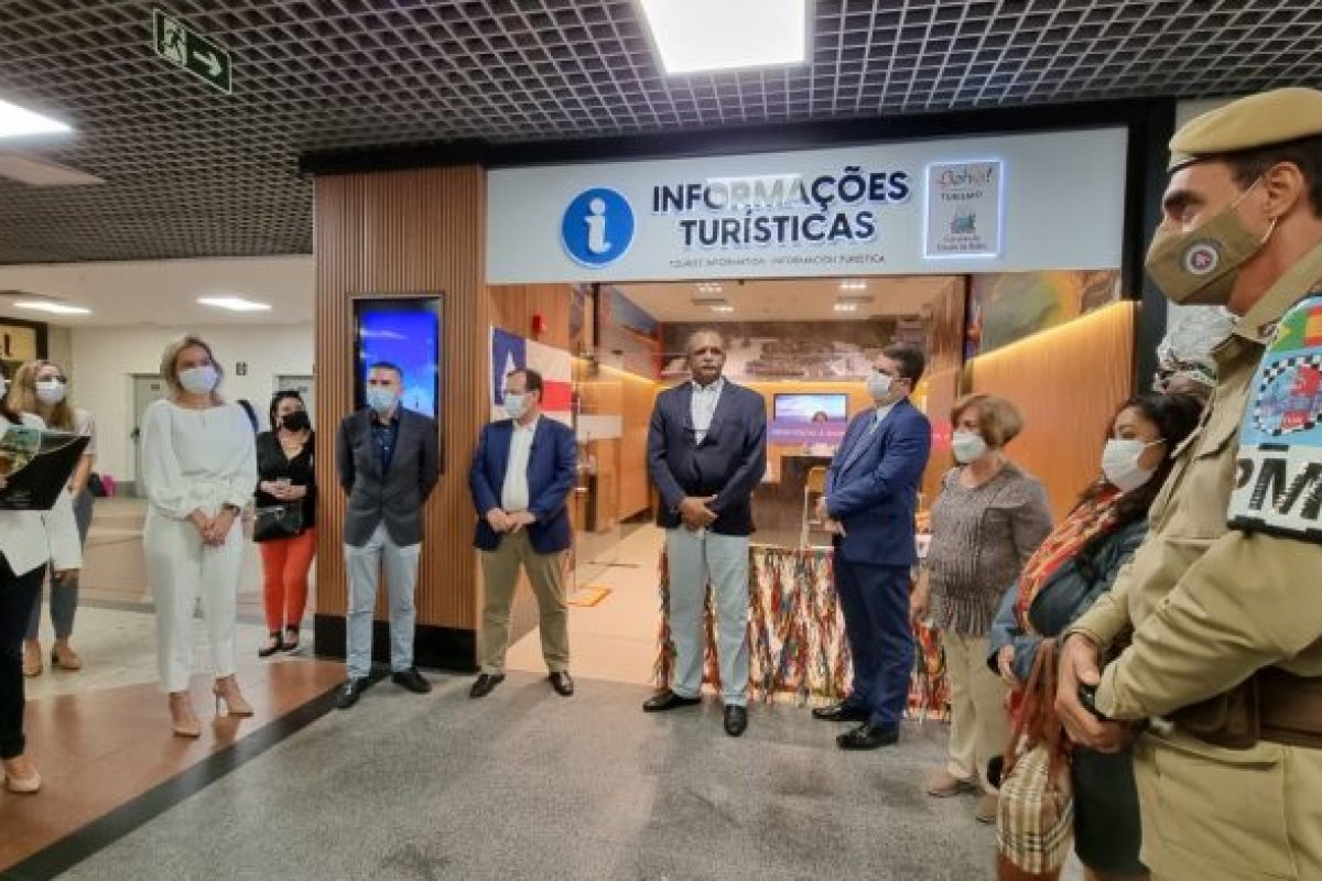 Novo posto de atendimento ao turista é inaugurado no aeroporto de Salvador