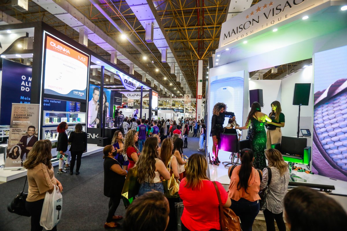 Primeiro dia de Hair Brasil mostra o crescimento do clean beauty no setor profissional! 