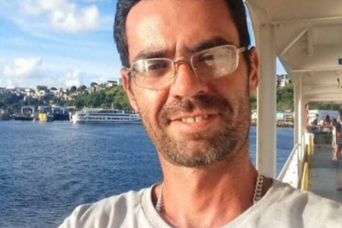 Taxista morre após bater veículo contra árvore na BR-415, no sul da Bahia
