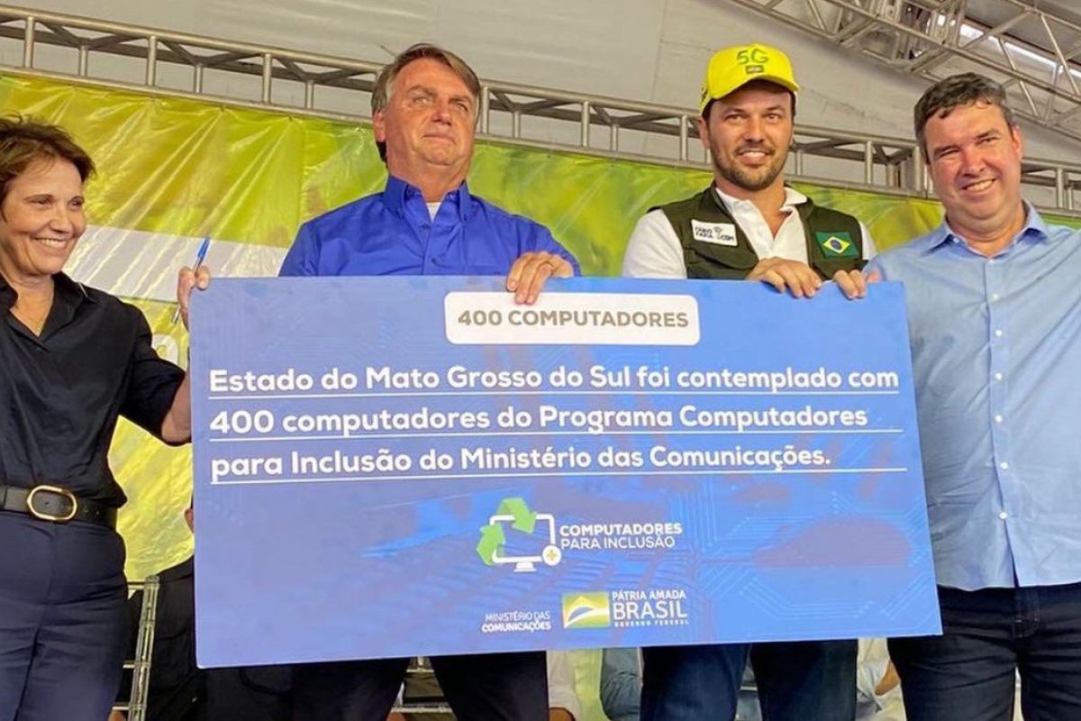 Após mal estar, Bolsonaro cumpre agenda em propriedade rural no Mato Grosso do Sul
