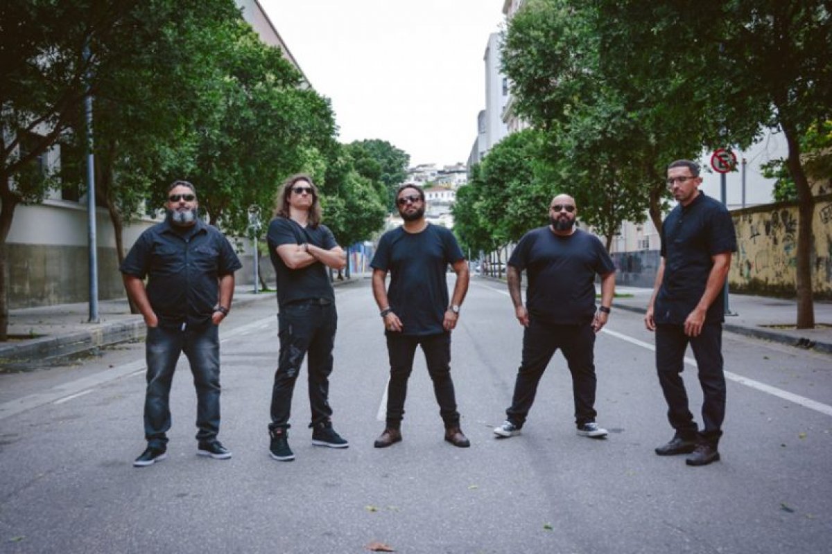 Banda de hard rock carioca homenageia mulheres em novo EP