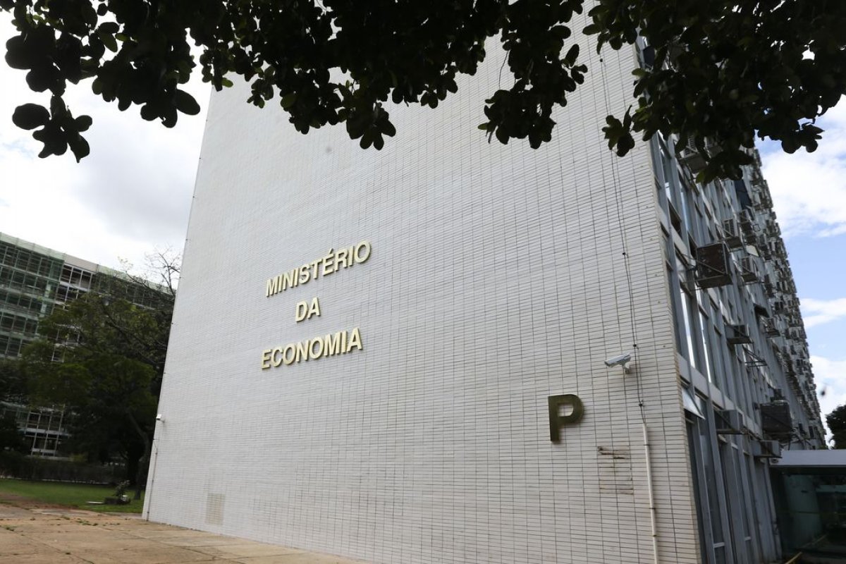 Governo Central registra déficit de R$ 20,6 bilhões em fevereiro 