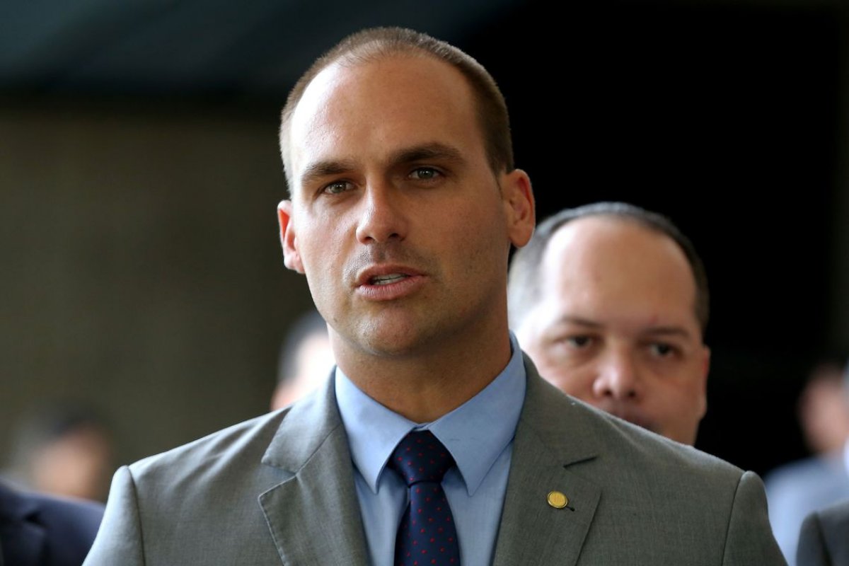 Eduardo Bolsonaro coloca 13 novos vice-líderes do PSL na liderança do partido na Câmara
