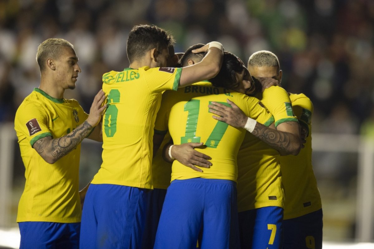 Na 1ª posição no raking da FIFA, Brasil será cabeça de chave no sorteio da Copa do Mundo