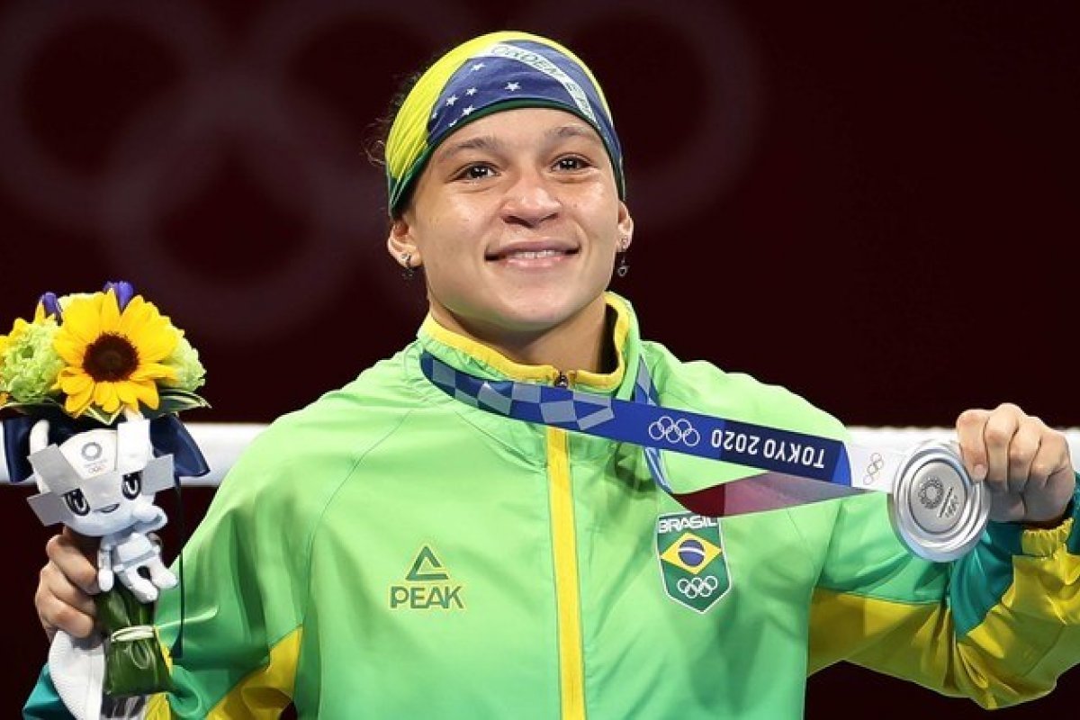 Baiana Bia Ferreira conquista ouro no Continental das Américas de Boxe