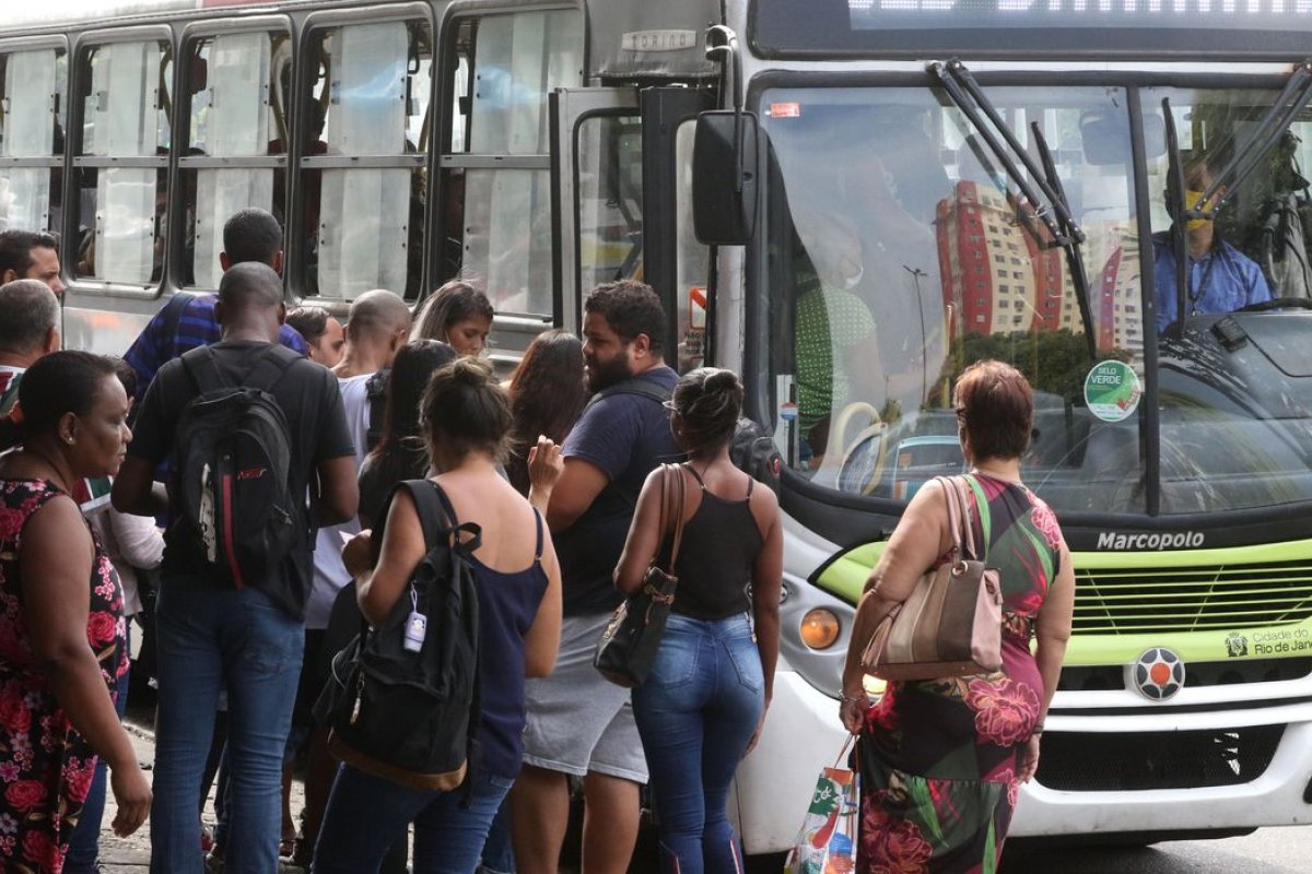 Índice de Preços ao Consumidor fecha março com inflação de 1,35%, aponta FGV