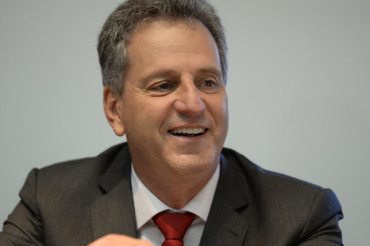 Rodolfo Landim abre mão de presidir conselho da Petrobras e permanece no Flamengo