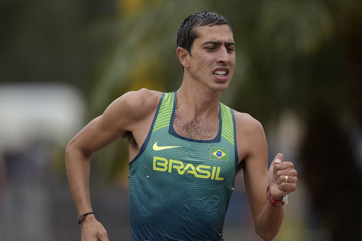 Medalha de ouro: Caio Bonfim conquista 1º lugar em circuito mundial