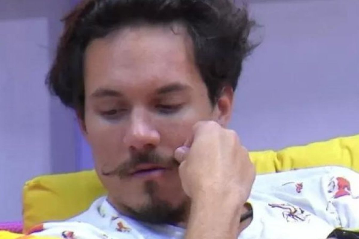 BBB22: Eliezer se irrita com favoritismo de Arthur e dispara: "Dá logo o prêmio pra ele"