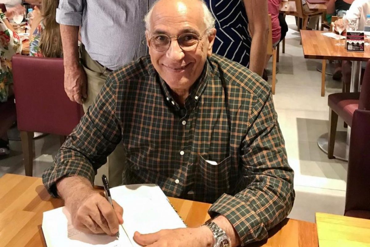 Palacete das Artes abriga lançamento homenagem a Ticiano Leony  