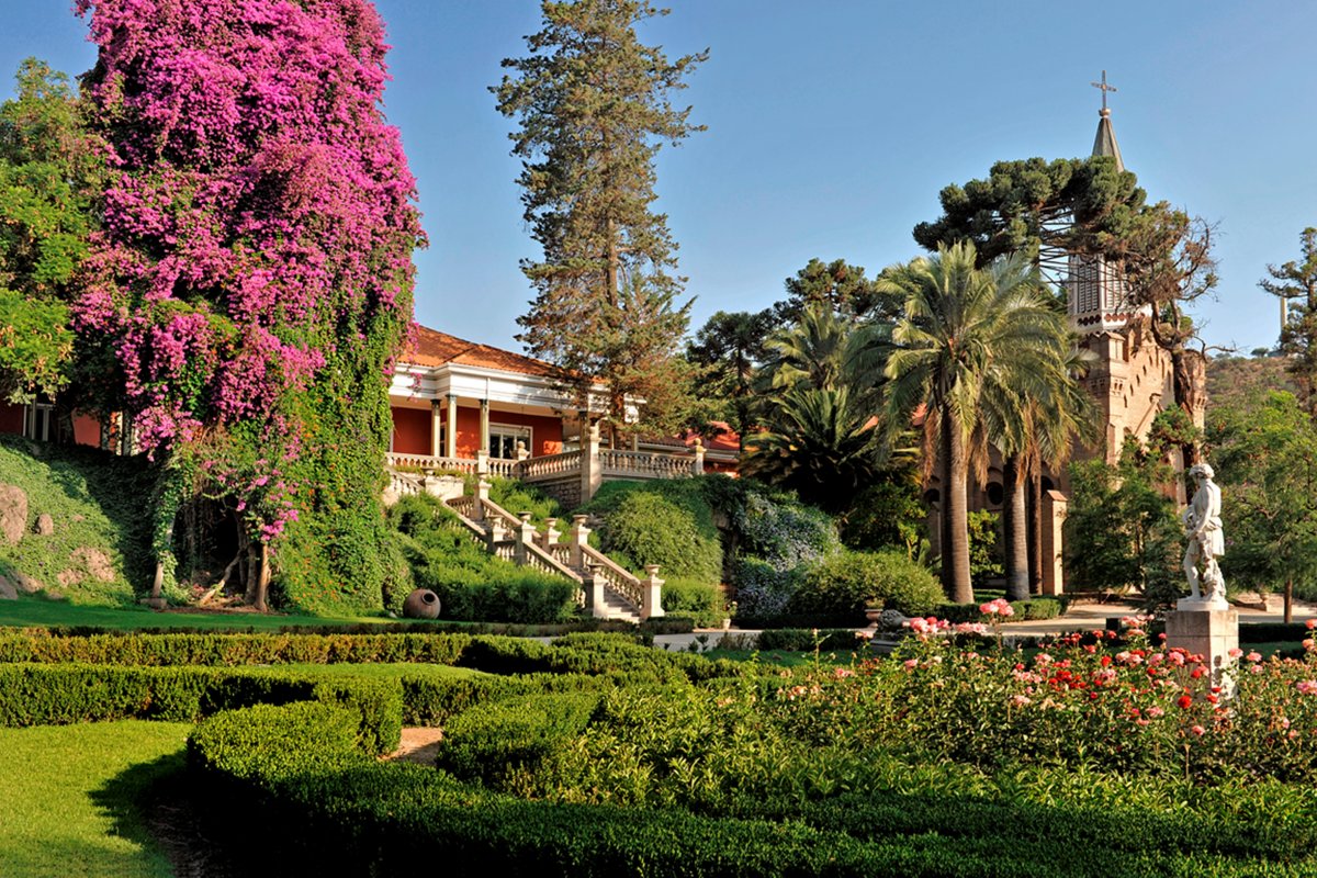 Confira 5 regiões vinícolas para combinar vinhos e trilhas