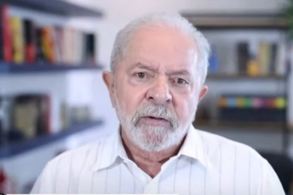 Lula diz que lança candidatura neste mês: 'temos chances concretas de ganhar'