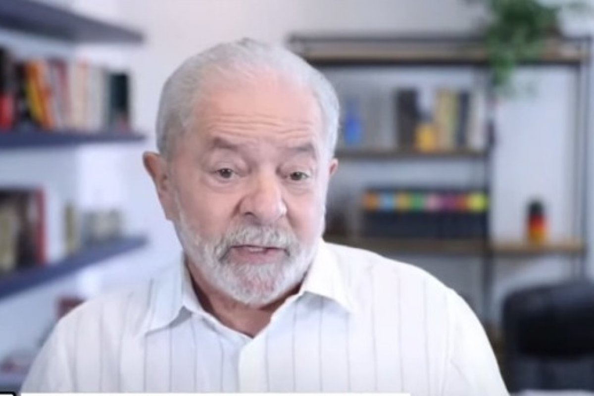 Lula diz que é contra o aborto, mas defende que tema seja considerado de saúde pública 