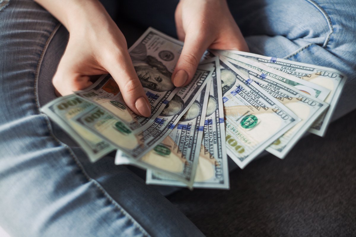 Dólar: moeda norte-americana opera em alta, acima de R$ 4,75