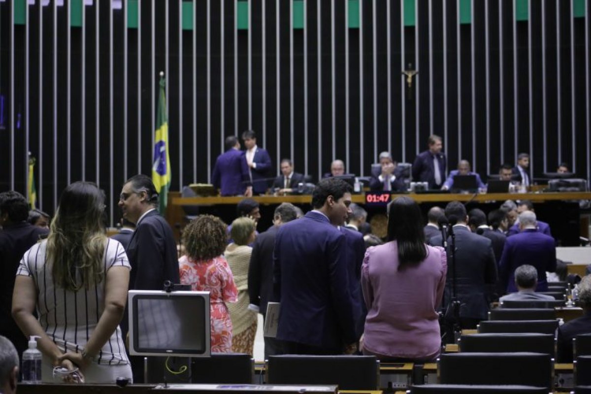 Câmara deve votar proposta que desobriga investimento mínimo em educação