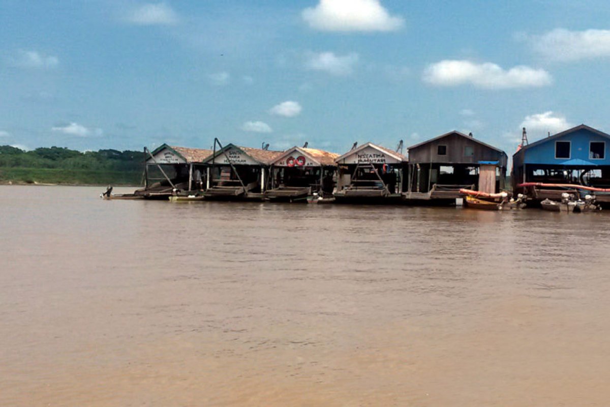 Balsa de garimpeiros é apreendida em território indígena no Pará