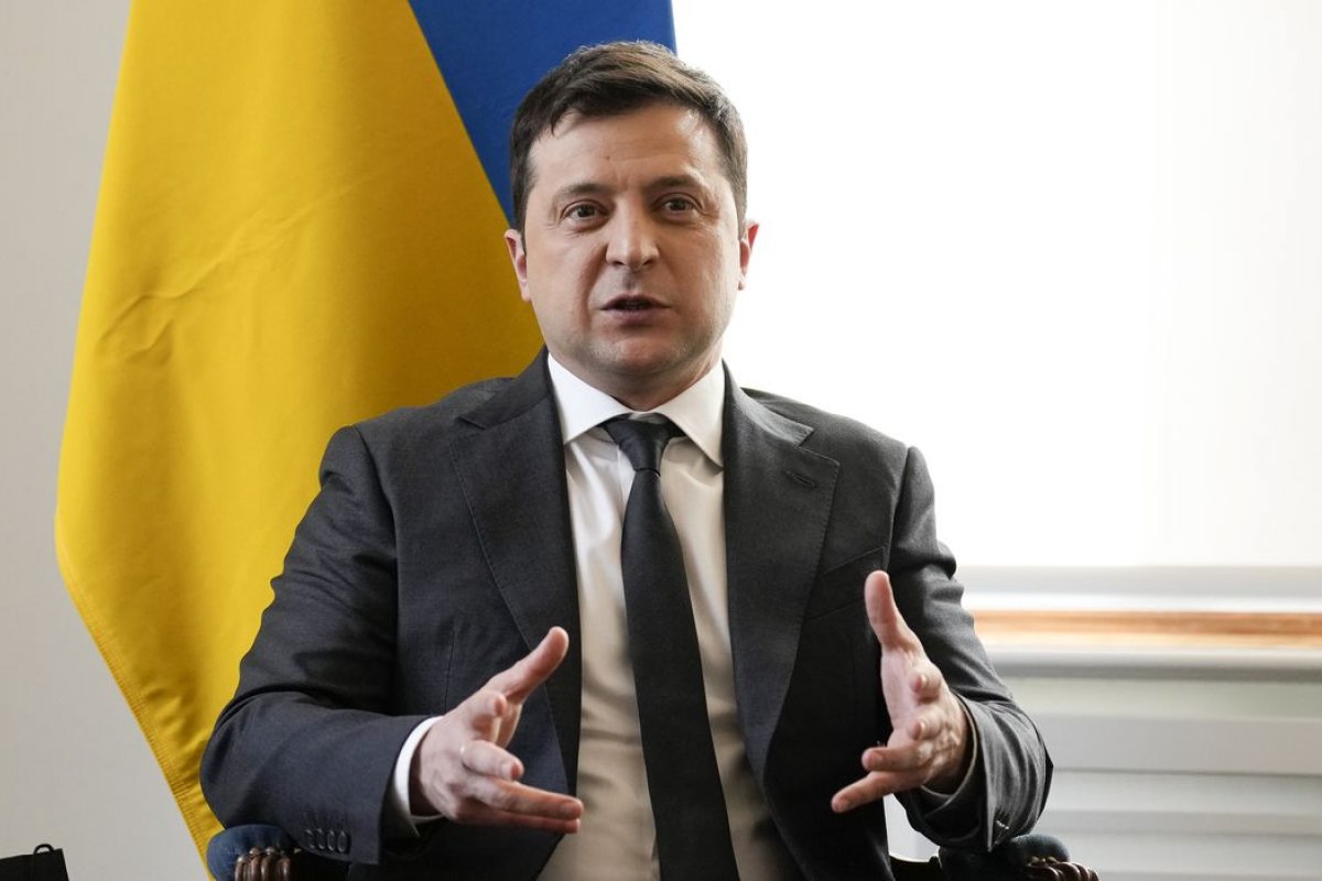 Volodymyr Zelensky pede visita de Joe Biden à Ucrânia