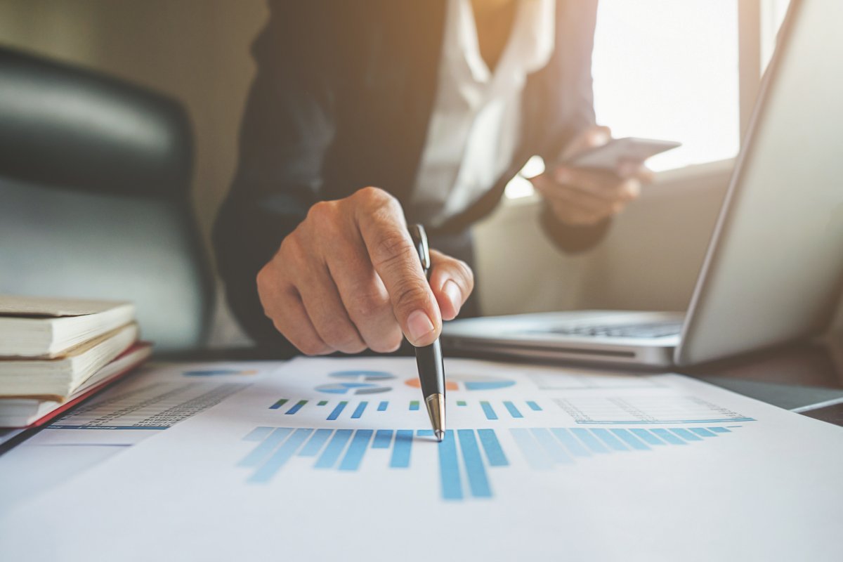 FMI: inflação acelera enquanto guerra encolhe perspectivas econômicas mundiais