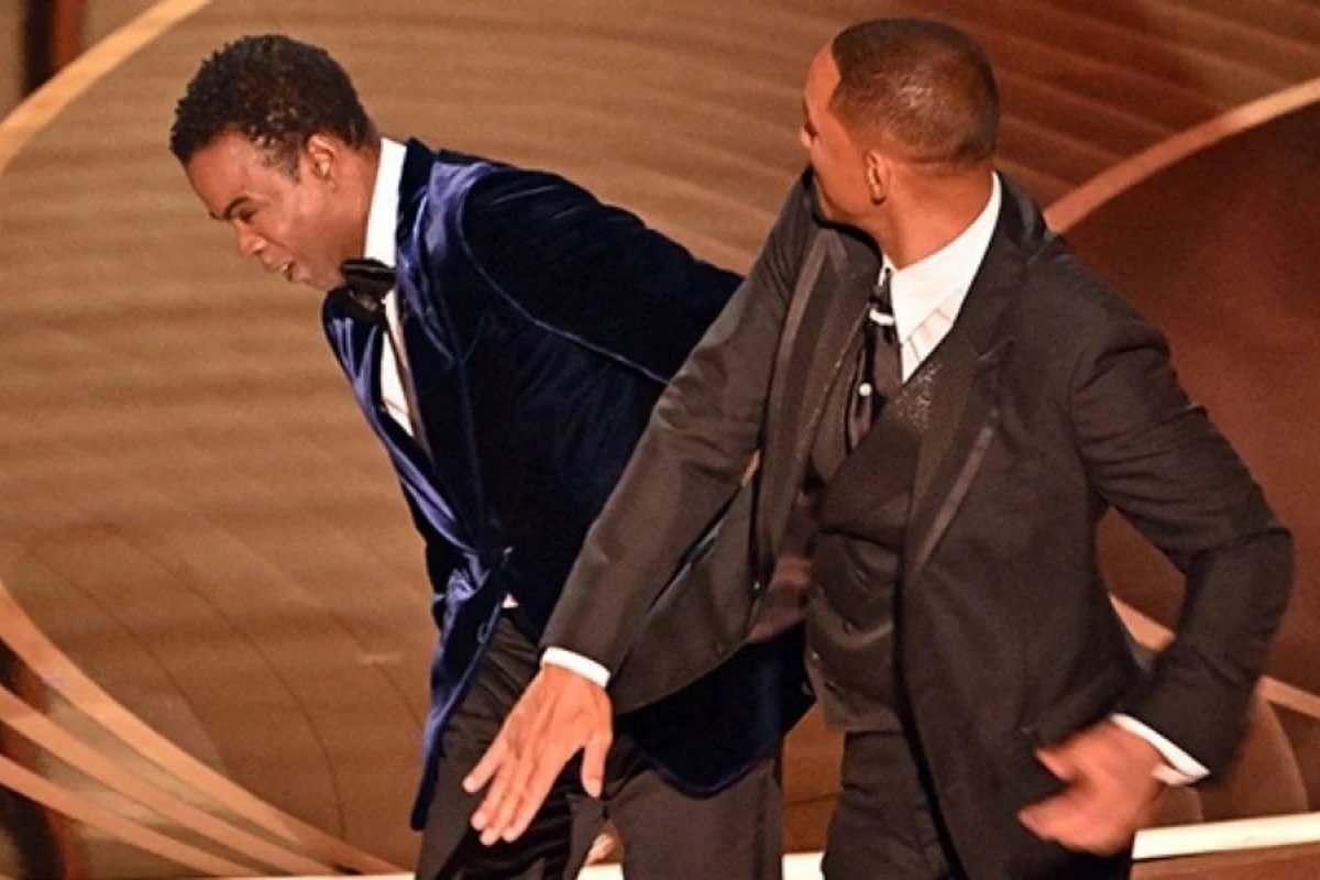 ‘Curado dos cortes’, diz Chris Rock ao comentar sobre tapa de Will Smith no Oscar 2022