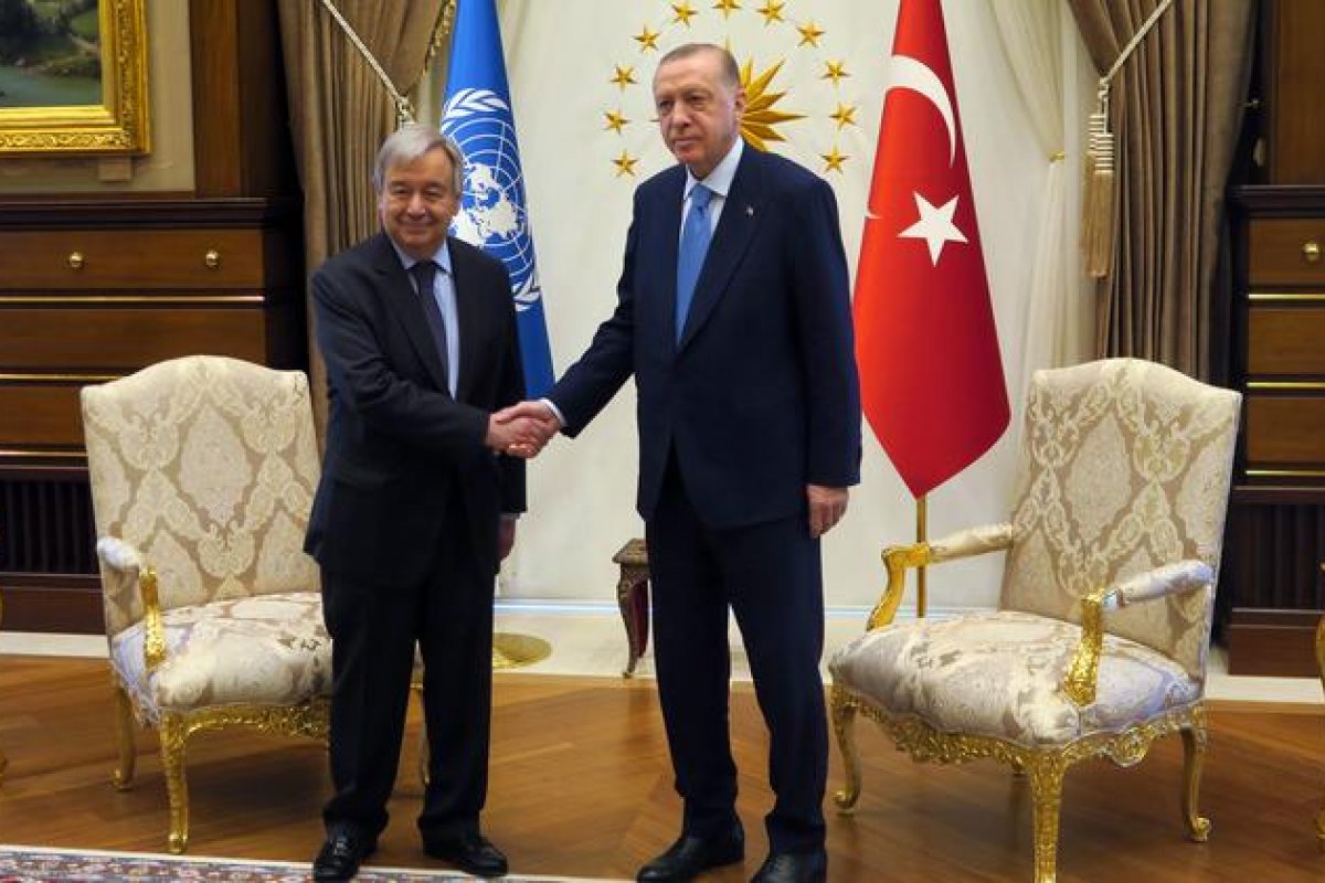 Antes de viagem para Russía, Secretário-Geral da ONU encontra presidente da Turquia 