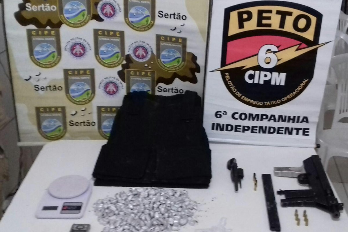 Homem é preso com submetralhadora e drogas no nordeste do estado