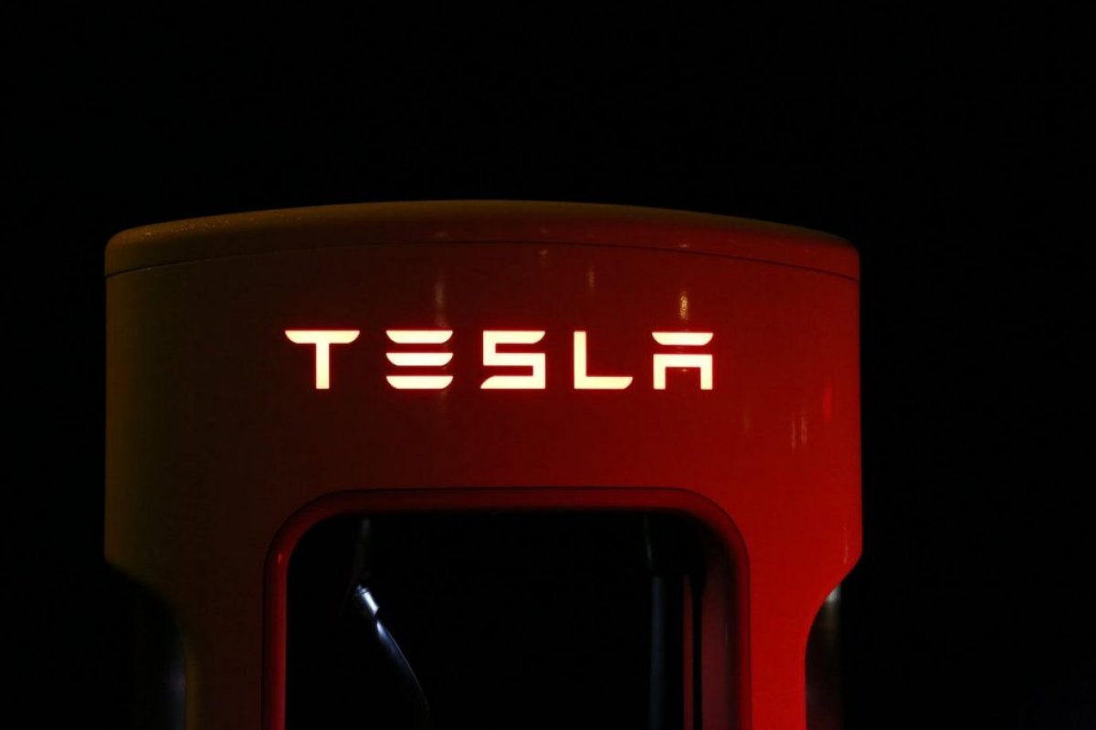 Tesla perde US$ 126 bilhões em valor de mercado após Musk anunciar compra do Twitter