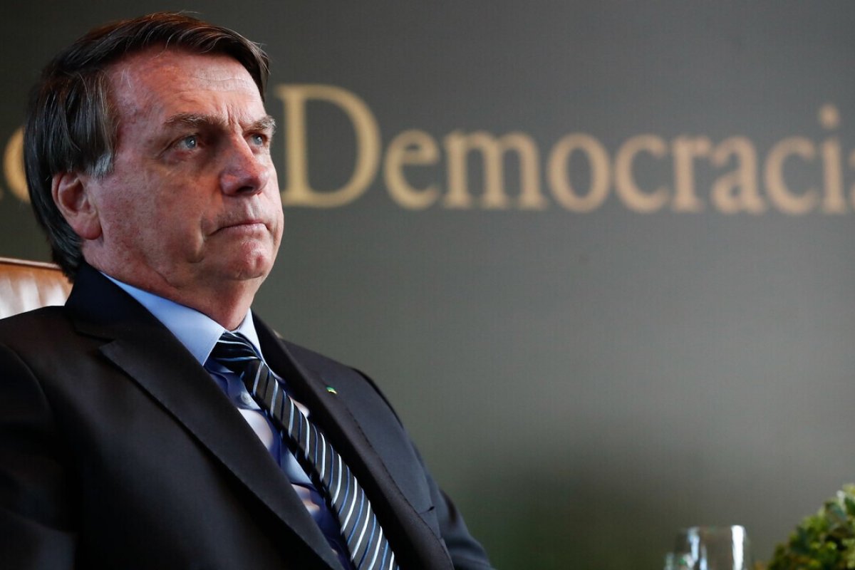 Eleições: Bolsonaro se reúne com representantes do WhatsApp em Brasilia