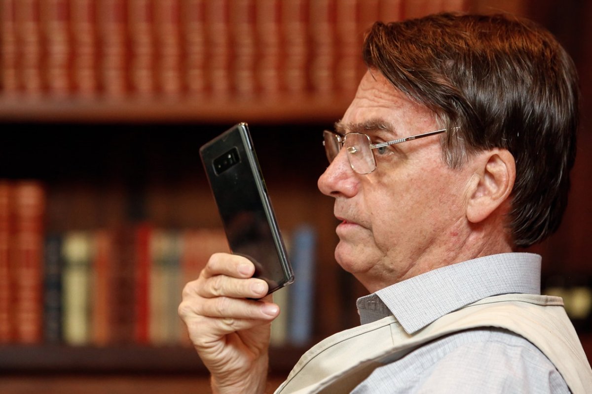 Nas últimas horas, Bolsonaro ganhou mais de 100 mil seguidores no Twitter 