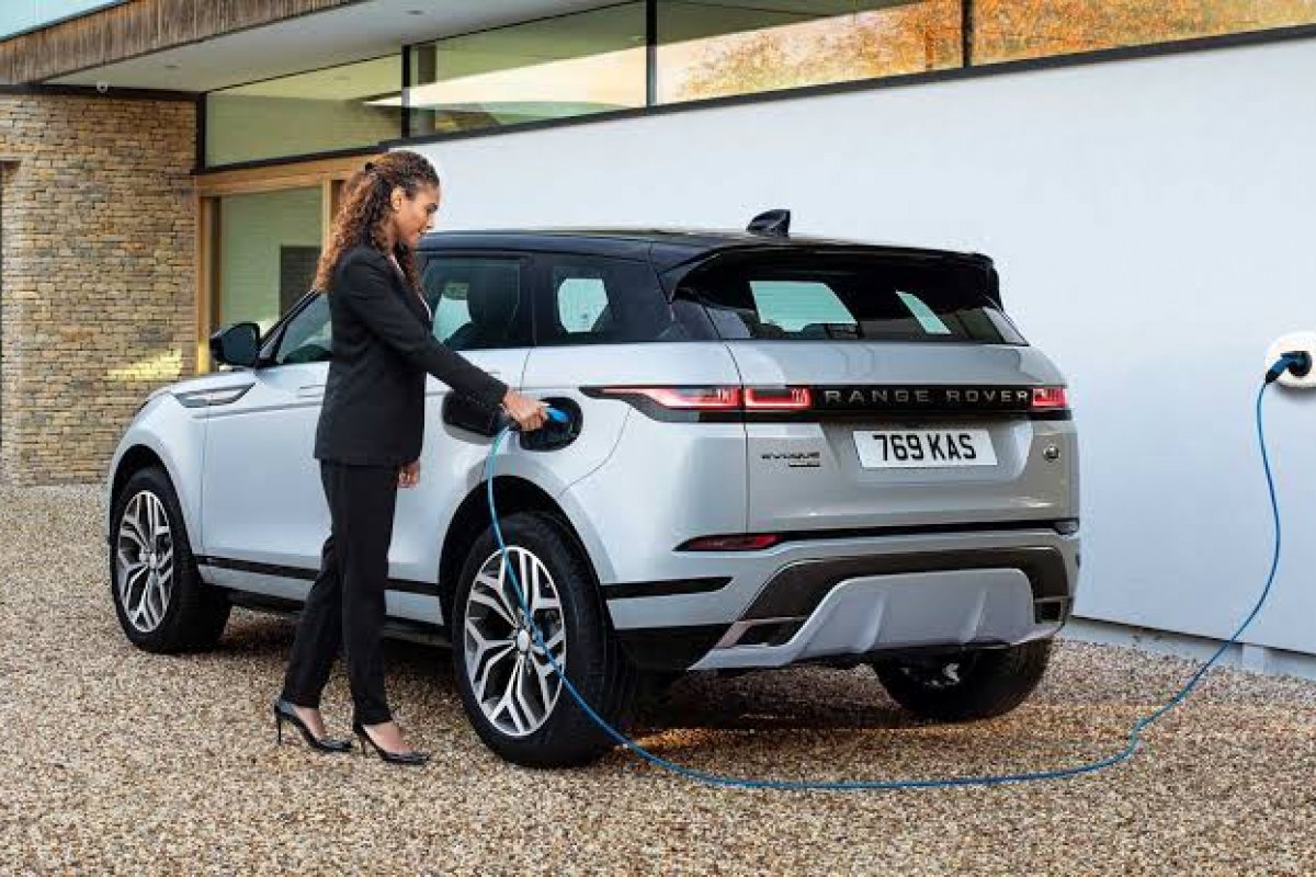 Land Rover terá primeiro carro elétrico dentro de dois anos 