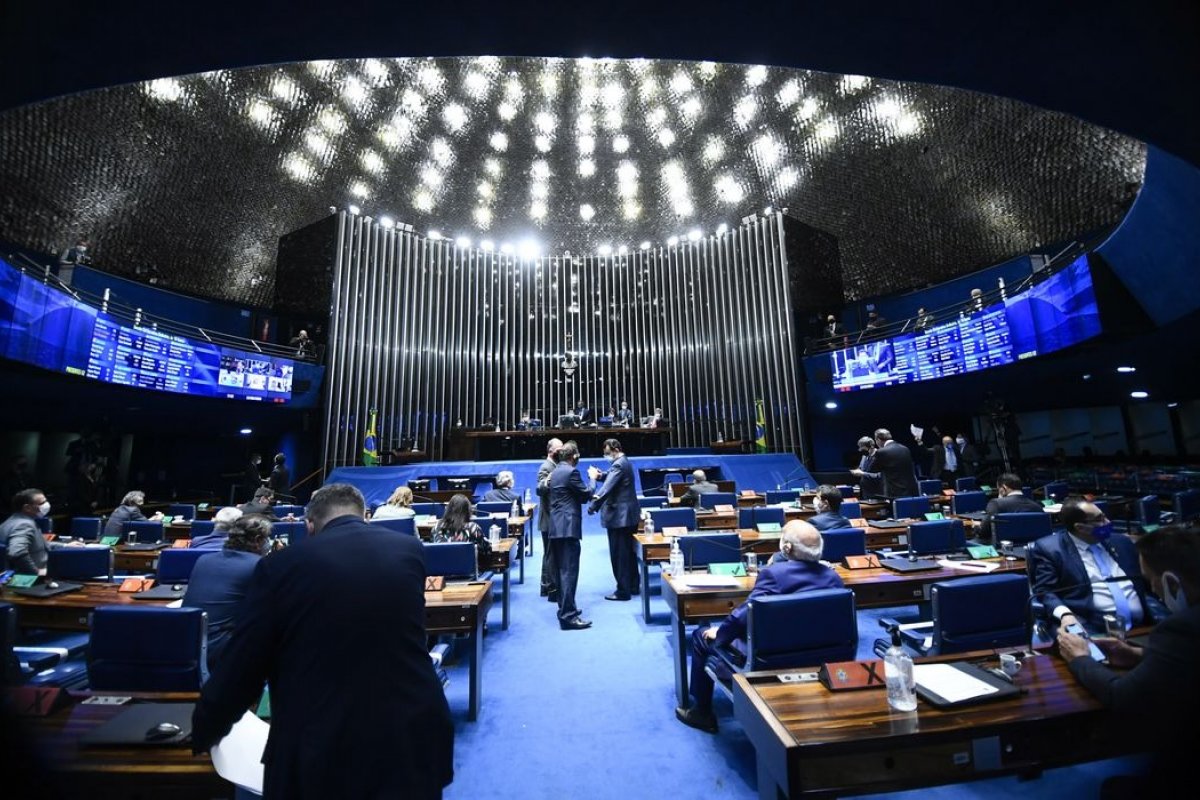 Indicações para emendas de relator chegam a R$ 21 bilhões